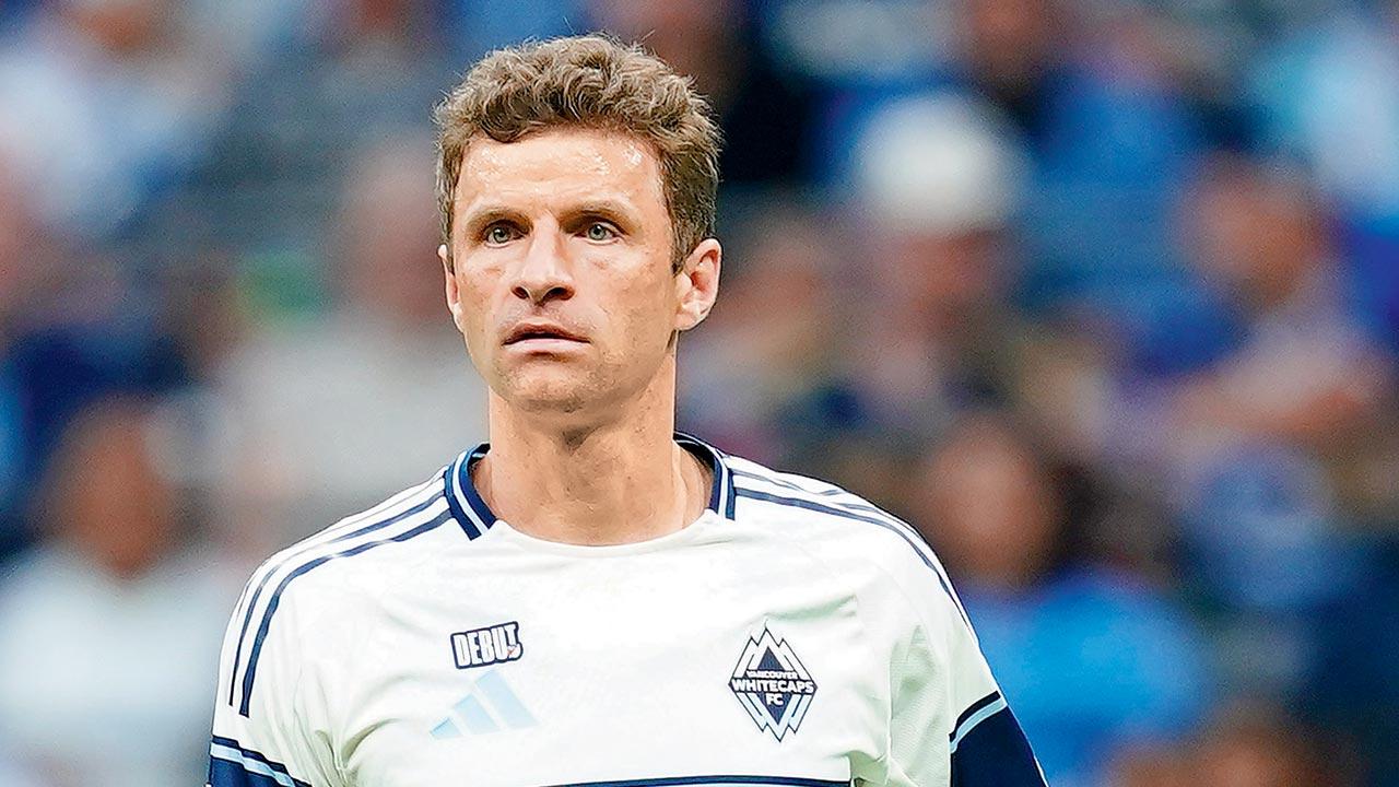 Mueller shines on MLS debut