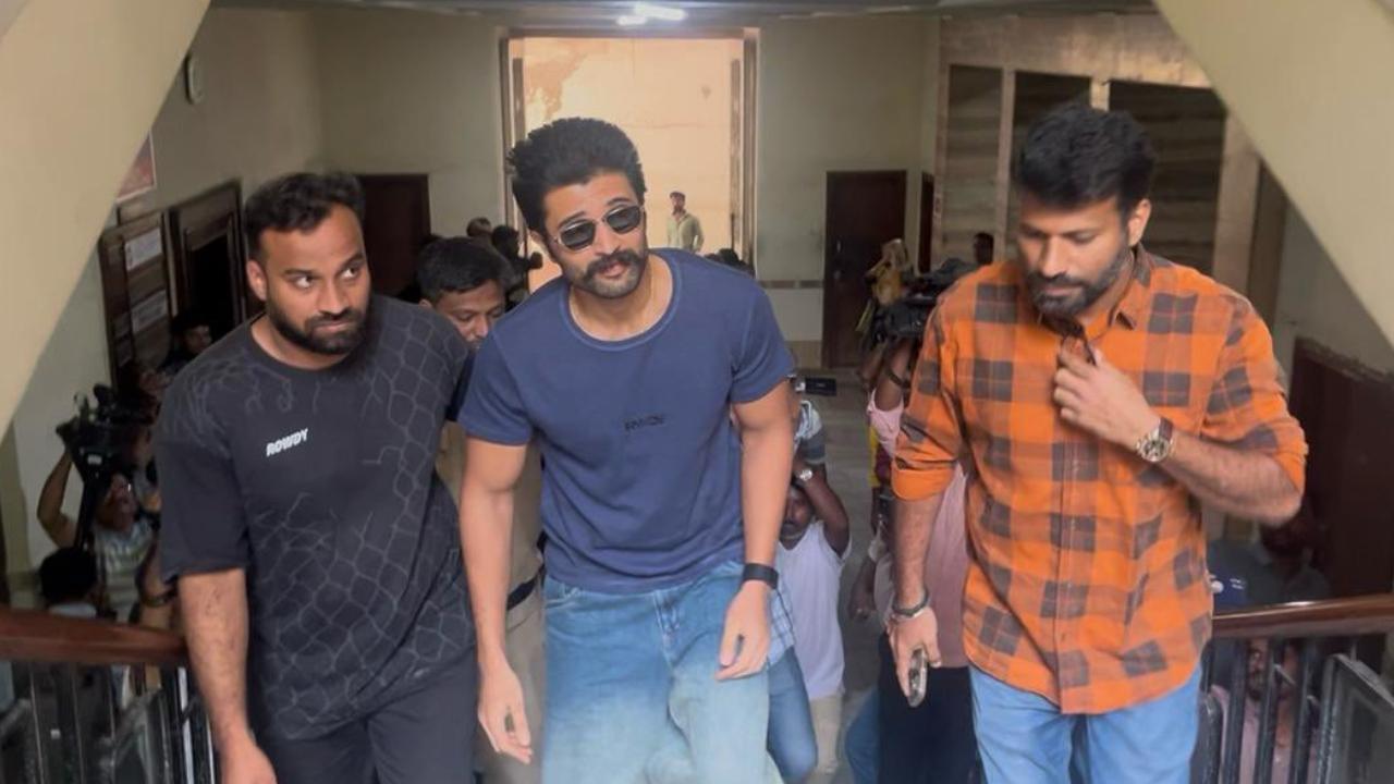 Vijay Deverakonda appears for questioning at ED office in betting app case