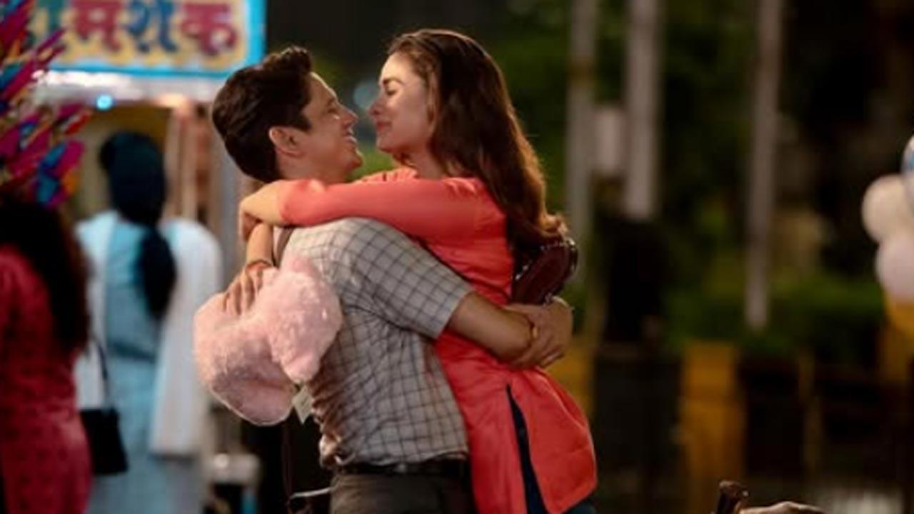 Vijay Varma's Darlings turn 3; actor says 'I loves you all' 