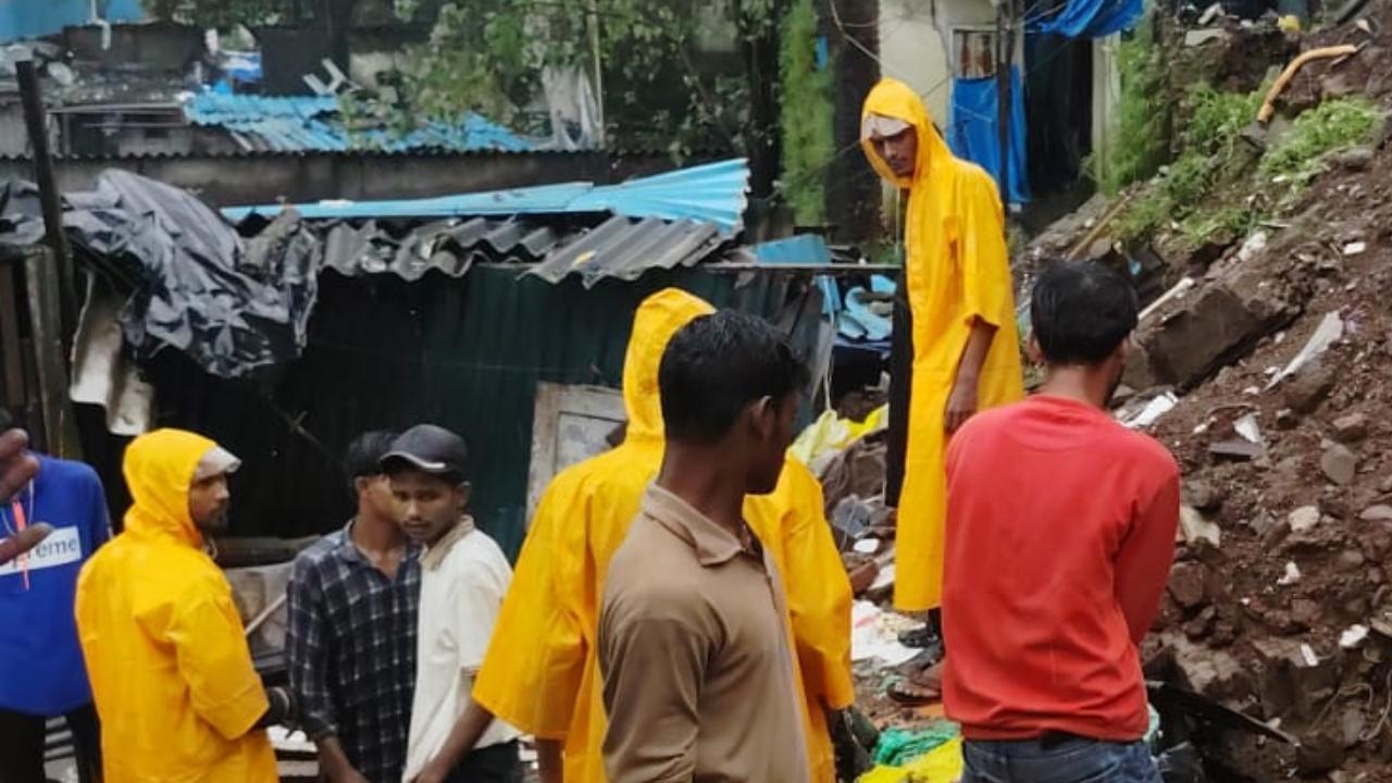 IN PHOTOS: Wall collapses on houses in Chembur amid heavy rains in Mumbai