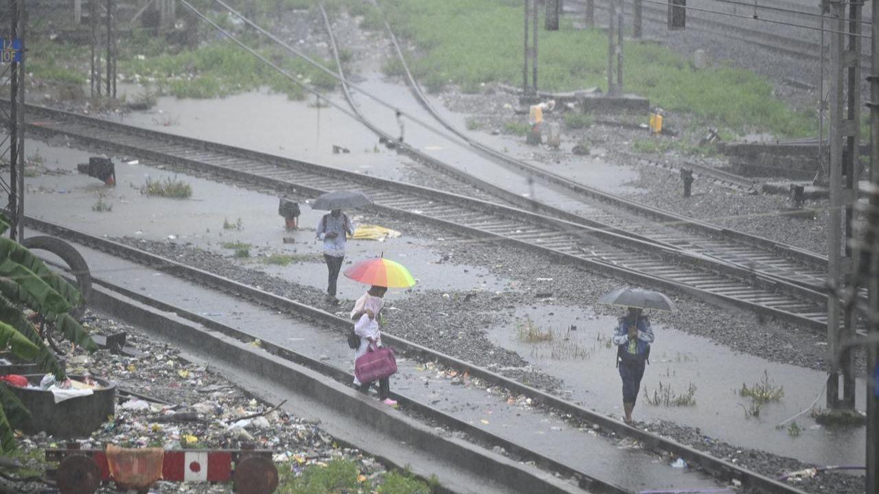 Mumbai rains: Mahim station track submerged, Harbour line services affected