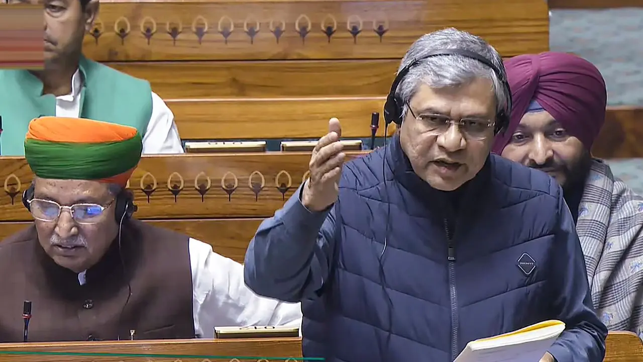 Passengers to pay extra for carrying luggage over 35 kg on trains