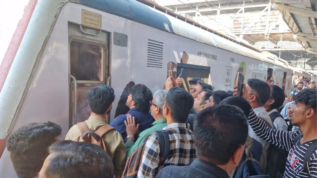 Mumbai AC local skips Dadar halt; commuters create ruckus at Byculla station
