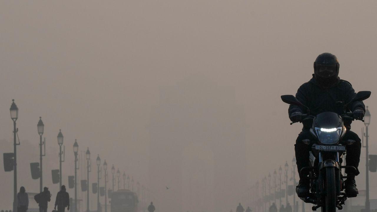  Supreme Court asks NHAI, MCD to consider closing or shifting toll plazas