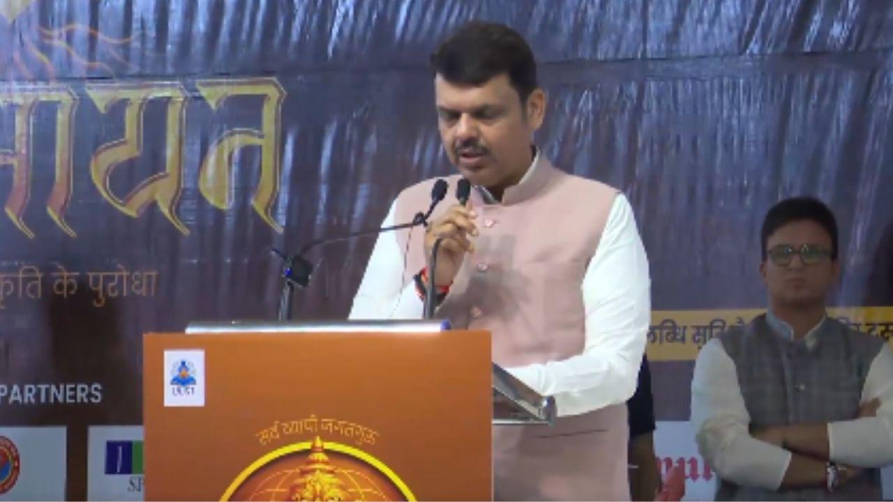 Chief Minister Fadnavis, while addressing the gathering, said that 'Rushabhayan 2' is a programme symbolising that very civilisation