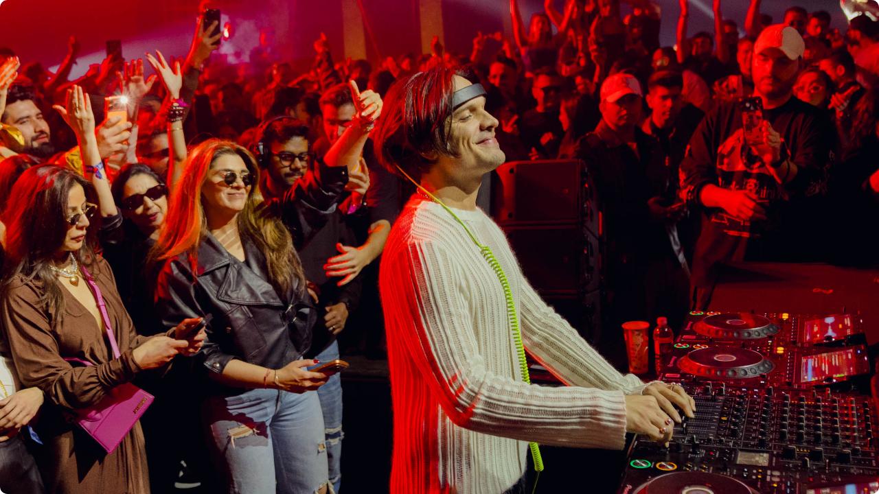 From seasoned techno loyalists to first-time Argy listeners, the audience locked into the drop as one, turning the dancefloor into a party