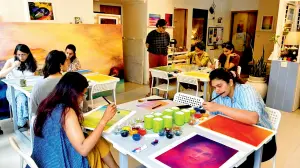 Attend this interesting art therapy session to unwind in Mumbai this week