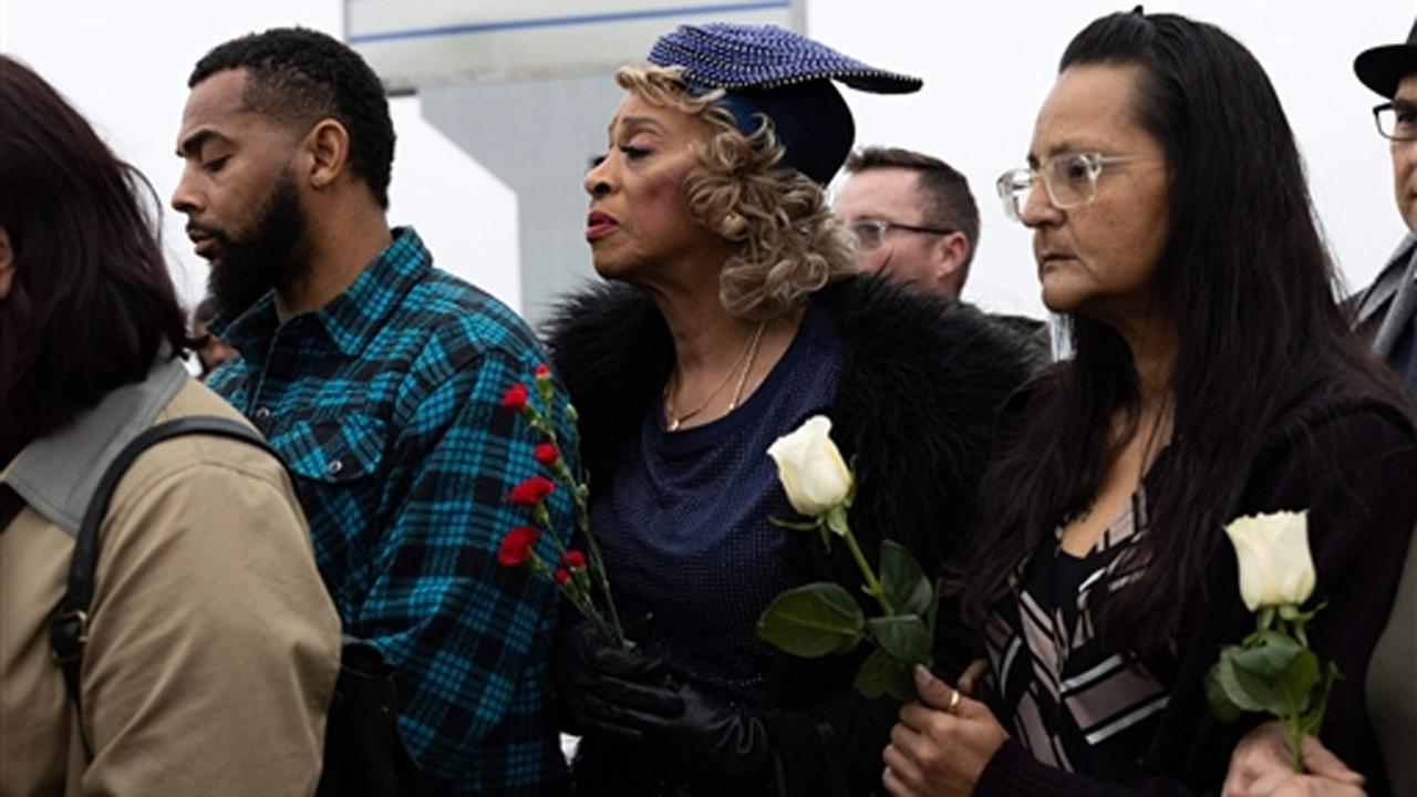 Tiroteo masivo en California deja tres niños y un adulto muertos