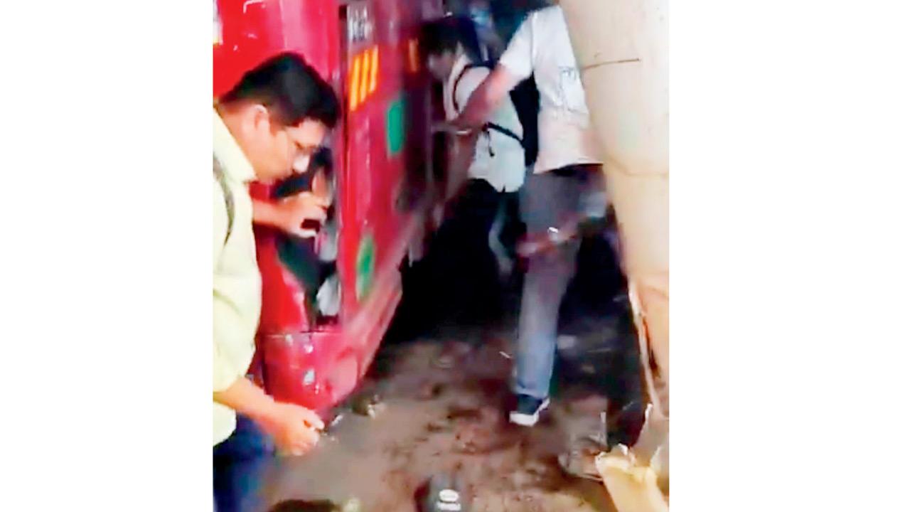 Mumbai: Packet of chips saves man moments before Bhandup bus crash