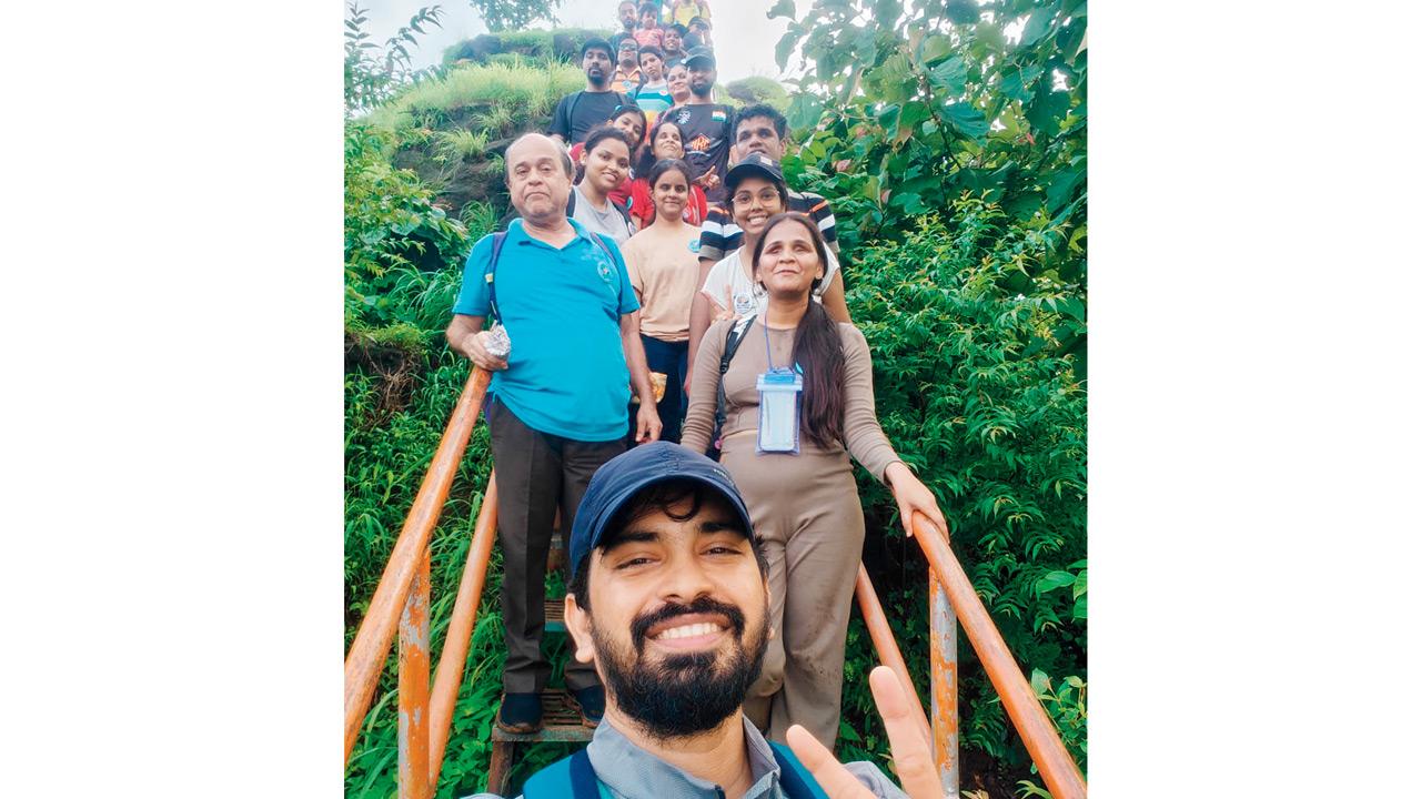 Siddesh Nayak (centre) with  a group of trekkers
