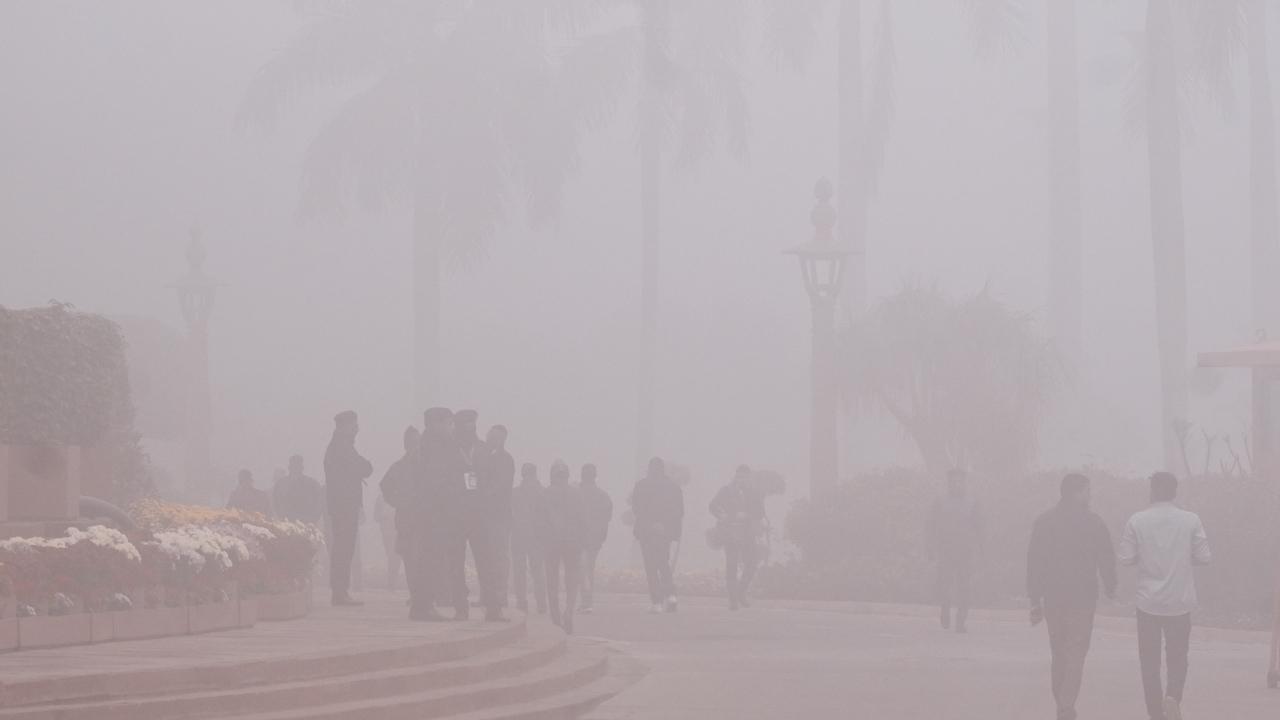 The city’s Air Quality Index (AQI) improved to the 'very poor' category, registering 381 on Tuesday, compared to 'severe' levels recorded on Monday. Stronger wind movement during the morning hours reduced fog density, resulting in clearer conditions across several areas, including Delhi, Noida, Ghaziabad, and Gurugram. However, the respite remained limited, with around eight air quality monitoring stations in the national capital still reporting 'severe' pollution levels.