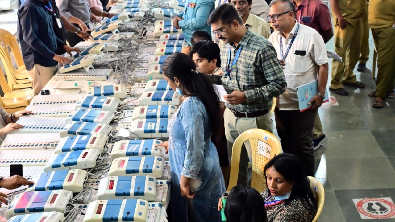 After the completion of the process, mock polls were conducted on the machines in line with guidelines issued by the State Election Commission