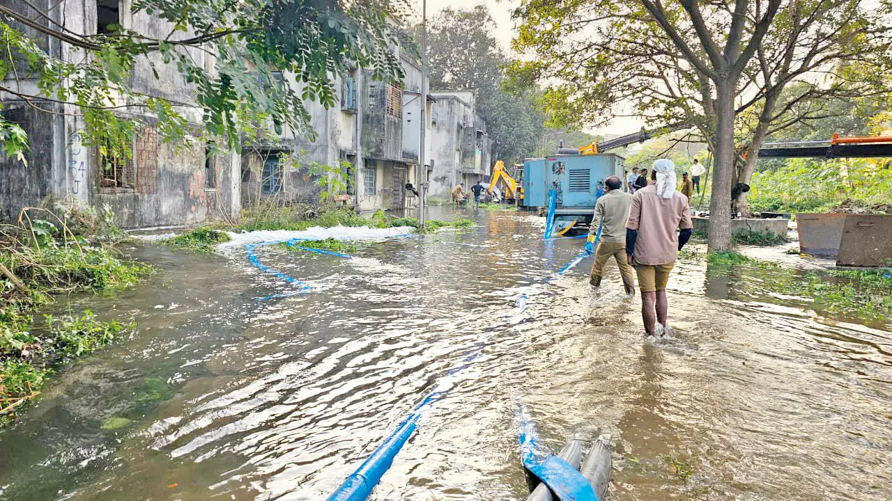 Mumbai: Andheri residents allege potable water wastage during Metro 7 work