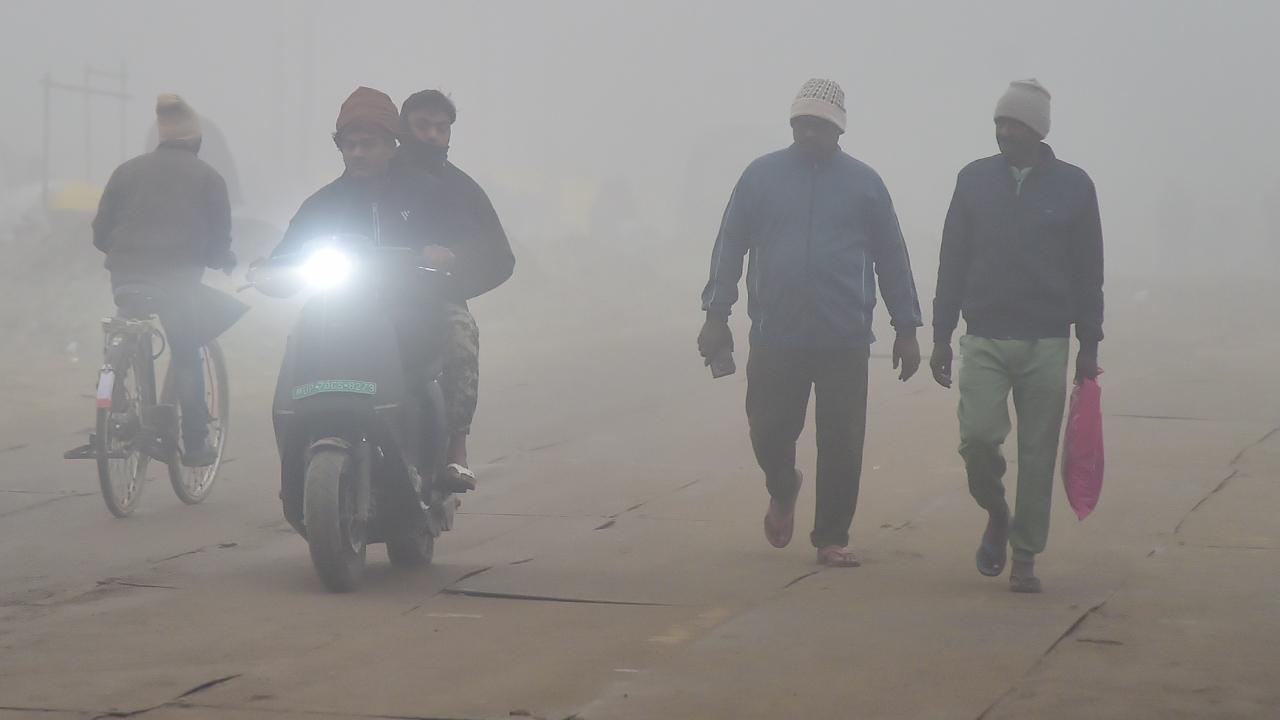 The Air Quality Index (AQI) around the ITO area was recorded at 374, categorised as 'very poor', according to the Central Pollution Control Board (CPCB) on Wednesday.