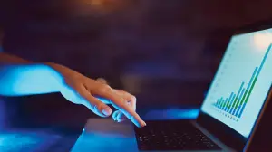 Mumbai: Business consultant duped of Rs 7.1 lakh in fake WhatsApp trading scheme