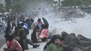 BMC issues advisory for citizens, asks people to avoid seashores between Dec 4-7