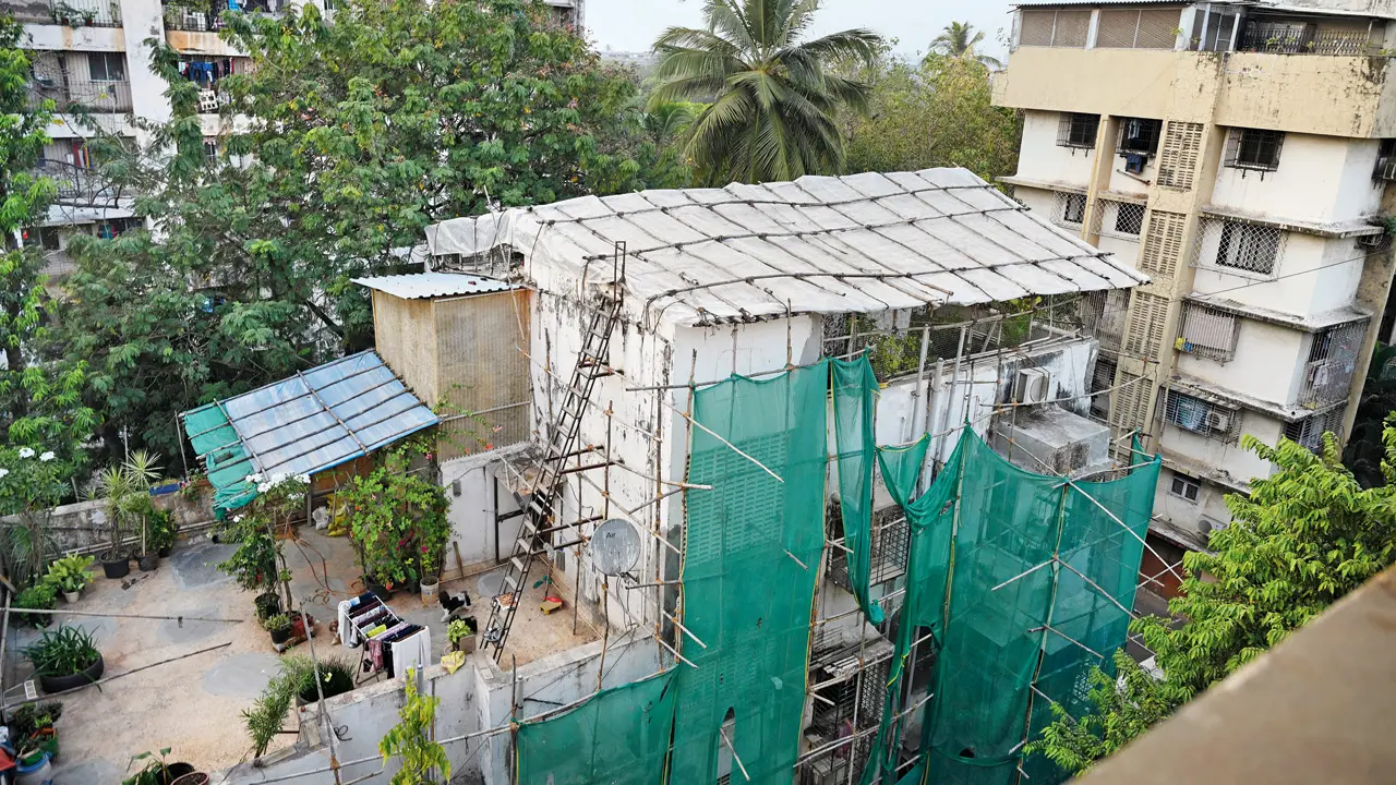 15,000 Juhu residents to boycott BMC polls over redevelopment restrictions