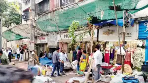 Mumbai: After two clashes in a day, BMC clears 50 illegal stalls in Mulund