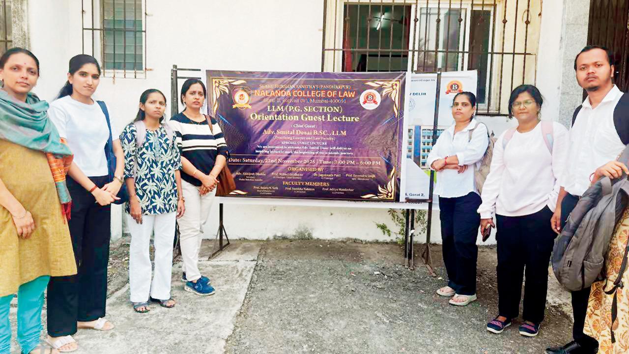 Hall ticket glitch leaves Mumbai LLB students unable to take final exams