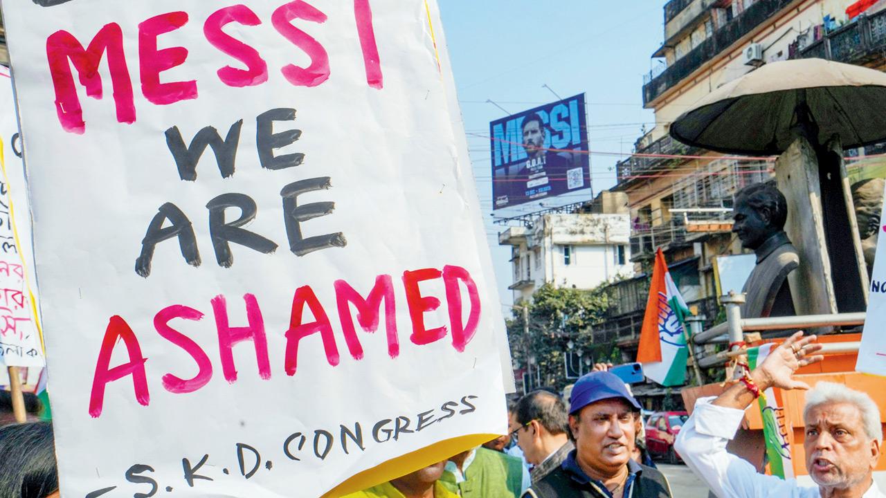 Messi event fiasco: WB DGP gets notice, sports minister to quit