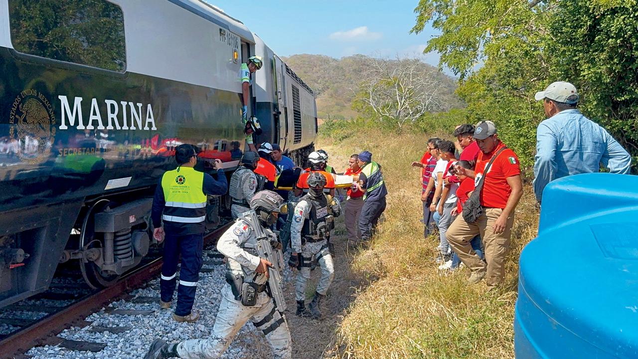 Mexico train derailment kills 13, injures 98 passengers