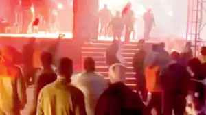 Mob attack in Bangladesh injures students; James concert cancelled in Faridpur