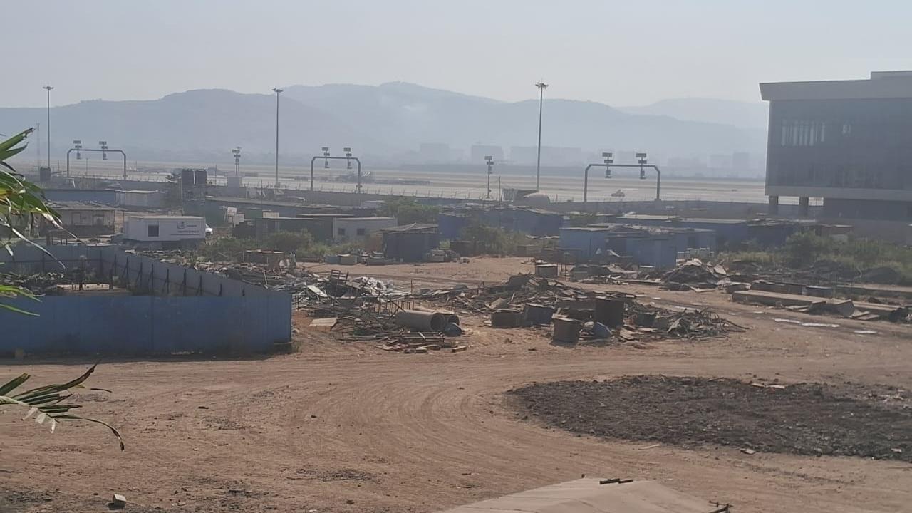 <p>In the first month, NMIA will operate for 12 hours -- between 08:00 hours and 20:00 hours -- handling 23 scheduled daily departures. During this period, the airport will manage up to 10 flight movements per hour.</p>