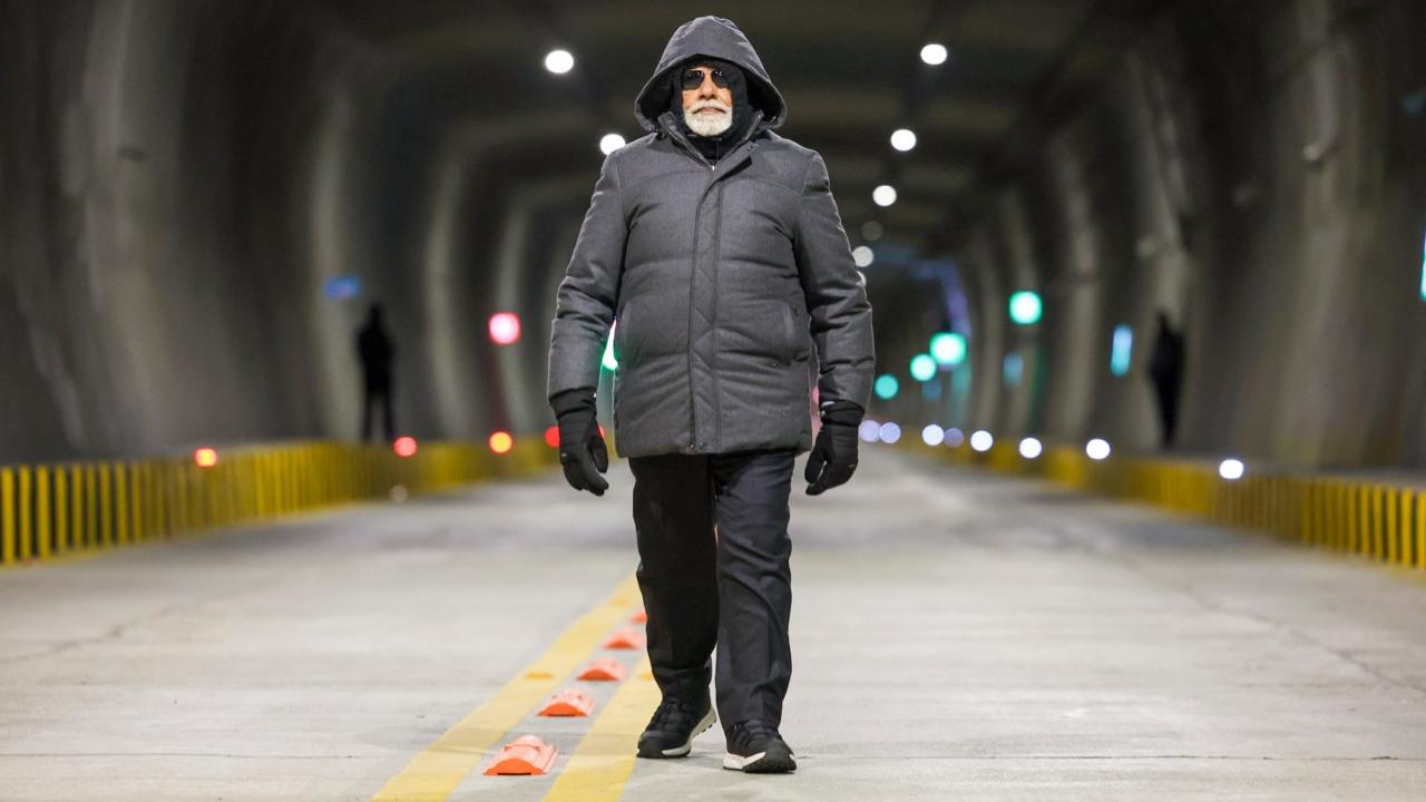 <p>PM Modi visits the Sonamarg Tunnel in Sonamarg, Jammu and Kashmir.</p> <p>PM Modi visits the Sonamarg Tunnel in Sonamarg, Jammu and Kashmir.</p>