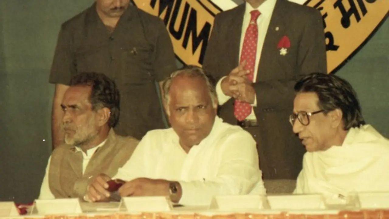 Shiv Sena Supremo Bal Thackeray along with NCP chief. PIC/ Mid-Day archives 