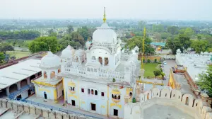 Pakistan: Only 37 out of 1817 Hindu temples, Sikh Gurudwaras operational