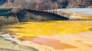 Scientists turn toxic acid mine drainage into water treatment technology