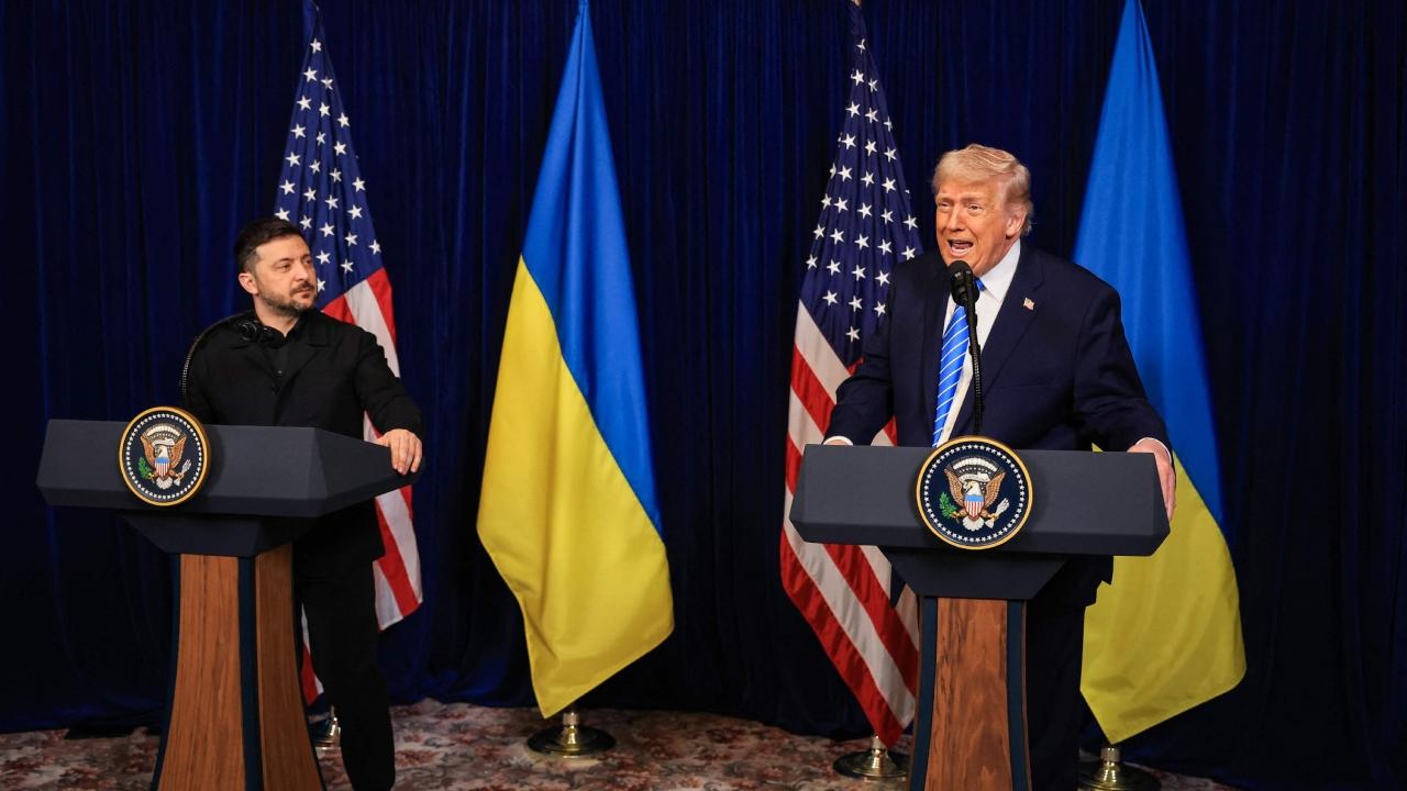 <p>Their meeting on Sunday was preceded by massive air strikes by Russia on Ukraine and by Kyiv on Moscow&rsquo;s oil refinery, showing how fragile Trump&rsquo;s peace initiative is.</p>