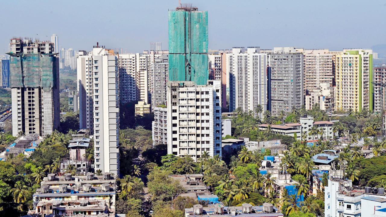 Kannamwar Nagar redevelopment marred by persistent civic issues, say residents