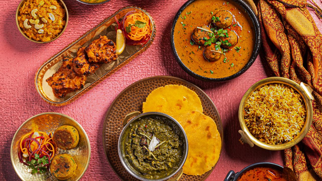 Regional delights &nbsp;JW Marriott Mumbai Juhu is hosting a unique winter food spread at Saffron celebrating the unique diversity of India.&nbsp;
Celebrating the richness of seasonal produce and age-old culinary traditions, the menu pays homage to India&rsquo;s winter harvest, marked by tender mustard greens, fragrant root vegetables, warming spices and hearty grains.
Where: Saffron, JW Marriott Mumbai Juhu, Juhu&nbsp;When: December 15 onwards