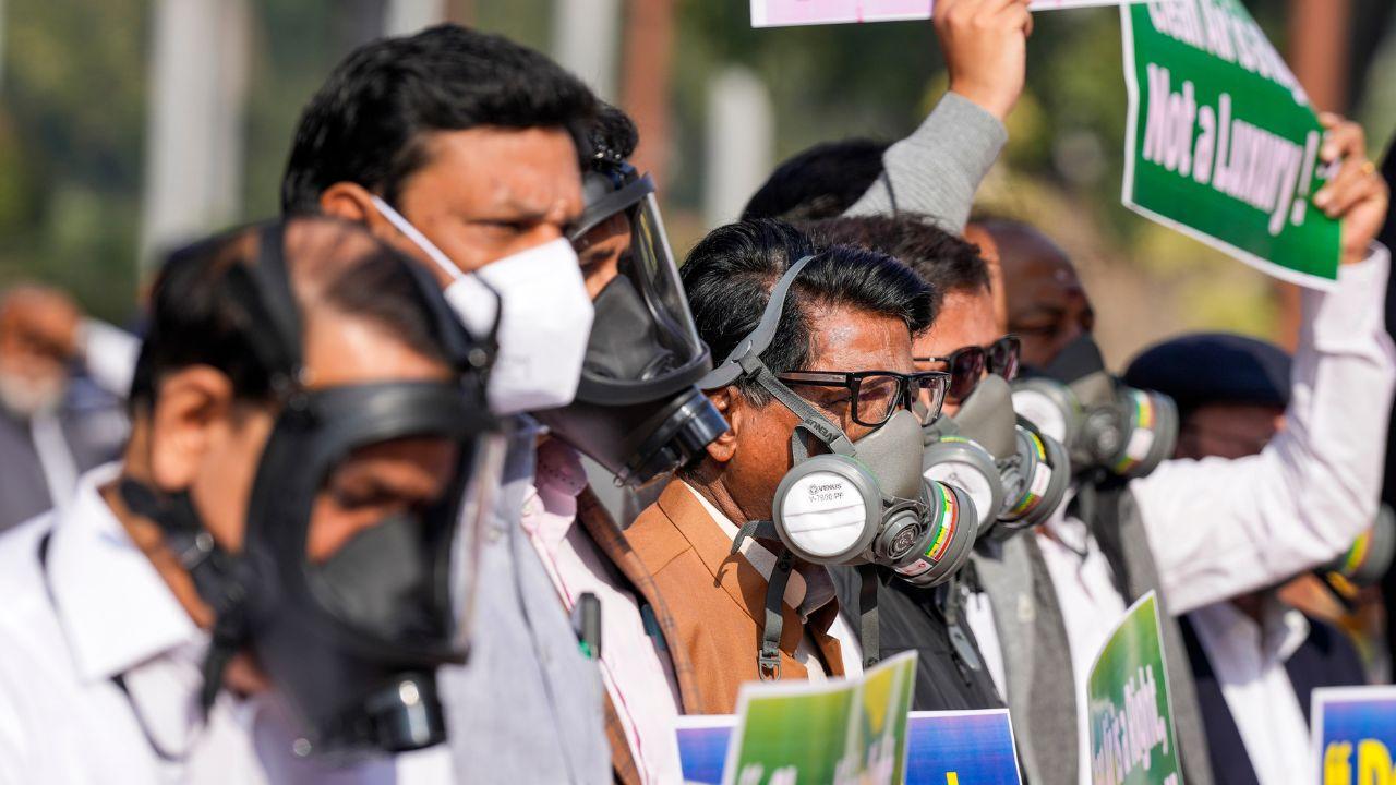 Opposition MPs protest outside Parliament over rising air pollution in Delhi