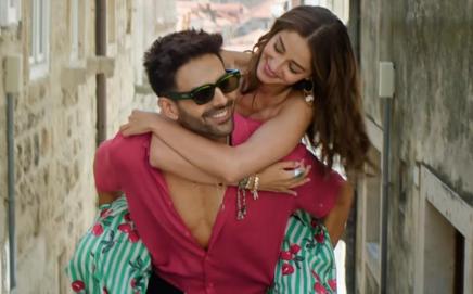 Kartik Aaryan and Ananya Panday in TMMTMTTM