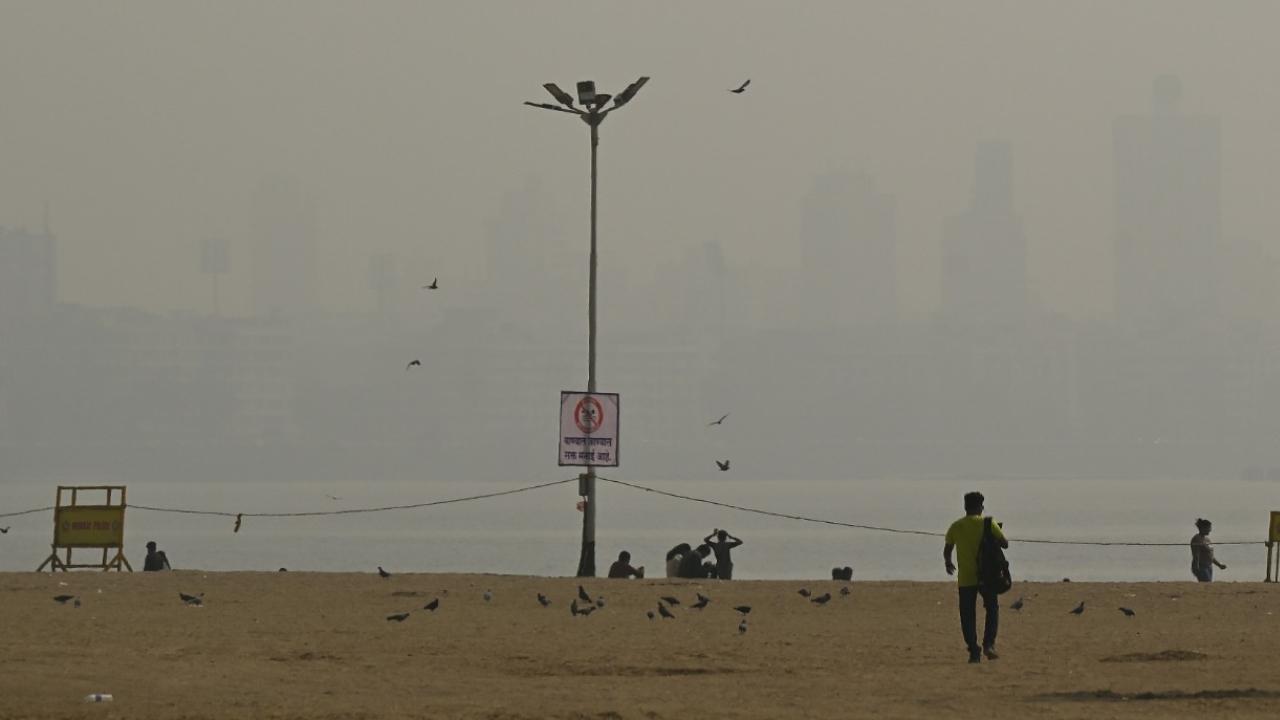 <p>The maximum and minimum temperatures are likely to hover around 31 degrees Celsius and 17 degrees Celsius, respectively, according to the India Meteorological Department (IMD)</p> <p>The maximum and minimum temperatures are likely to hover around 31 degrees Celsius and 17 degrees Celsius, respectively, according to the India Meteorological Department (IMD)</p>