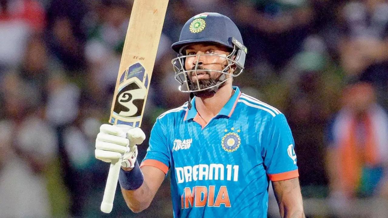 Ahead of the series, Team India's star all-rounder Hardik Pandya is falling short of just 140 runs to achieve the feat of completing 2000 runs in the shortest format of the game