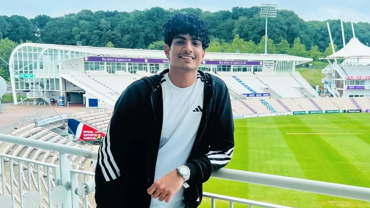 Kijk: Palaash Muchhal verschijnt voor het eerst te midden van een fraudeschandaal Kijk: Palaash Muchhal verschijnt voor het eerst te midden van een fraudeschandaal