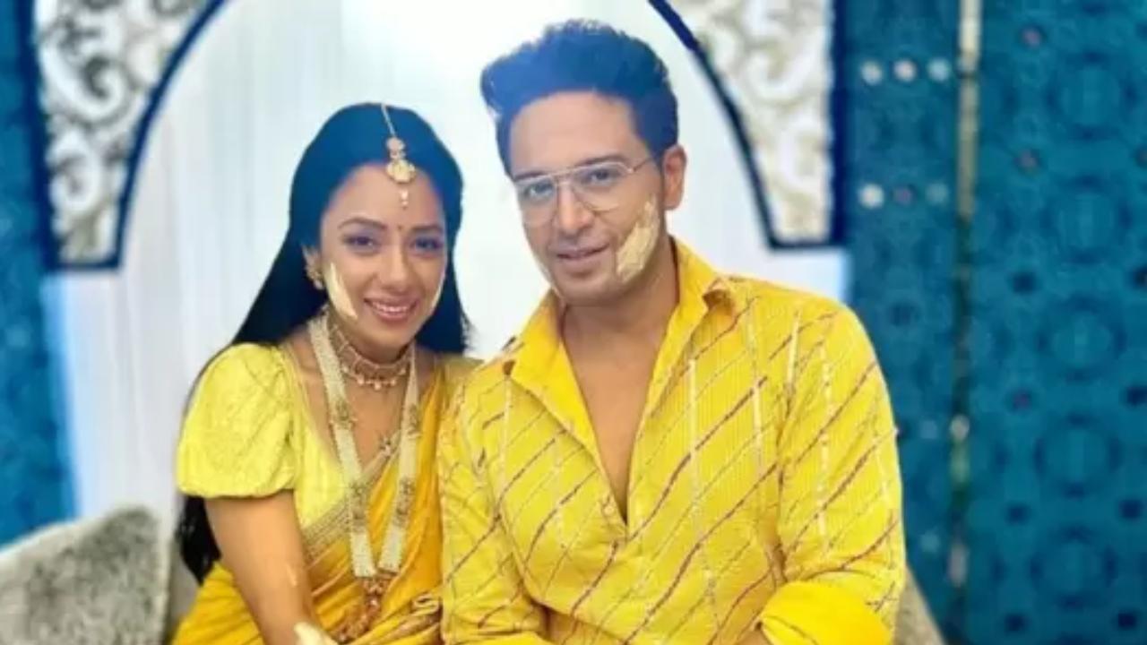 Bigg Boss 19: En medio de rumores de ruptura, Rupali Ganguly apoya a su coprotagonista Gaurav Khanna