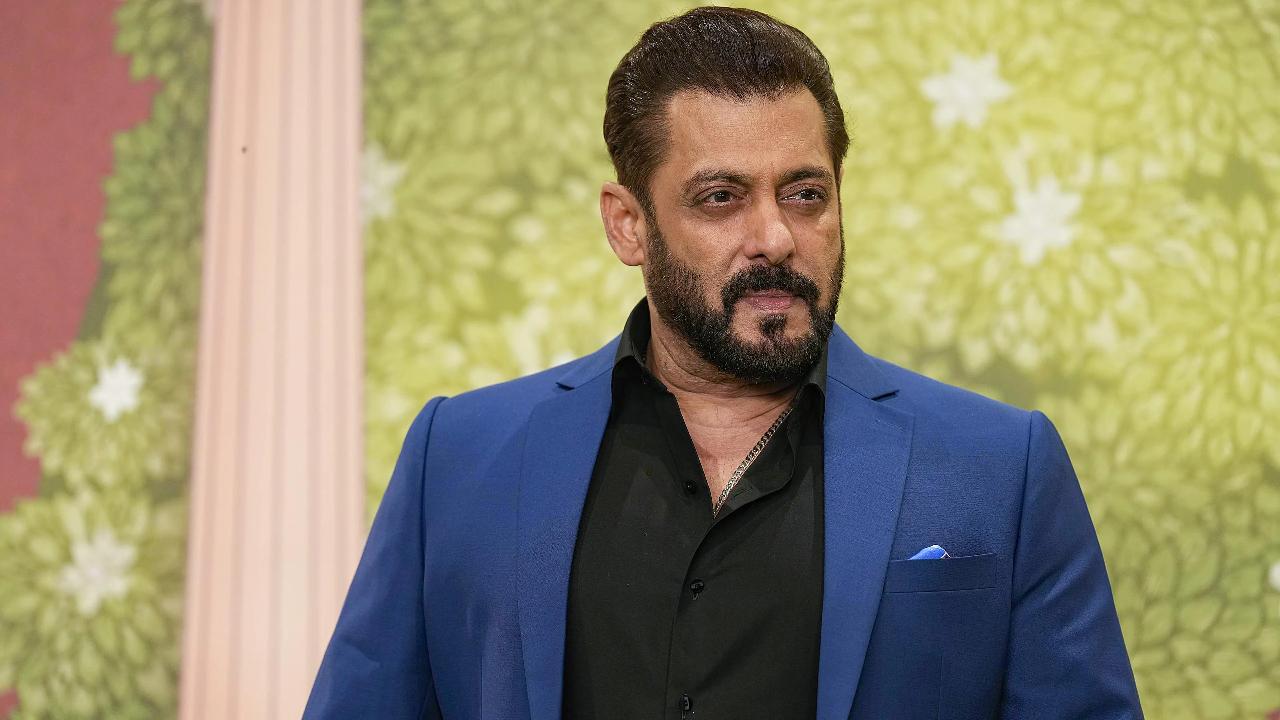 Security heightened at Salman Khan's Mumbai home ahead of 60th birthday