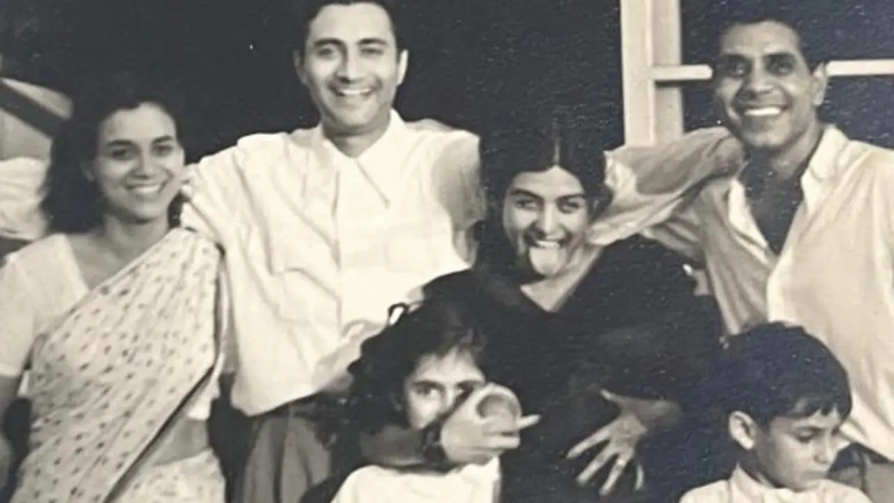 Shekhar Kapur shares a throwback pic with Dev Anand on his mother’s birthday Shekhar Kapur shares a throwback pic with Dev Anand on his mother’s birthday