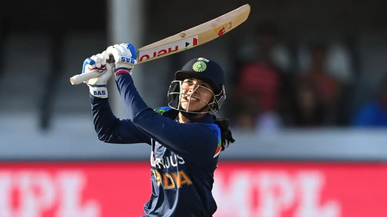 During the first women's T20I match against Sri Lanka, Team India's Smriti Mandhana played a knock of 25 runs off 25 deliveries. His knock was laced with four boundaries