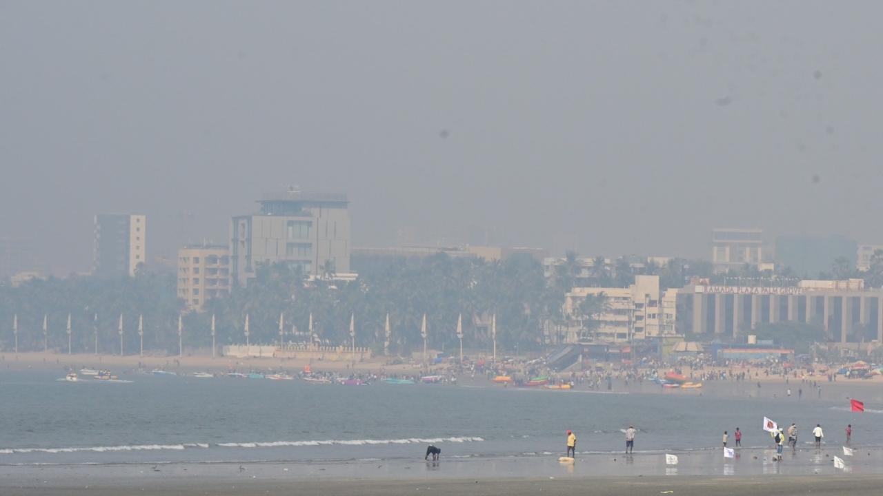 Experts believe the smog may have been caused by a mix of air pollution, vehicle emissions, construction dust and weather conditions