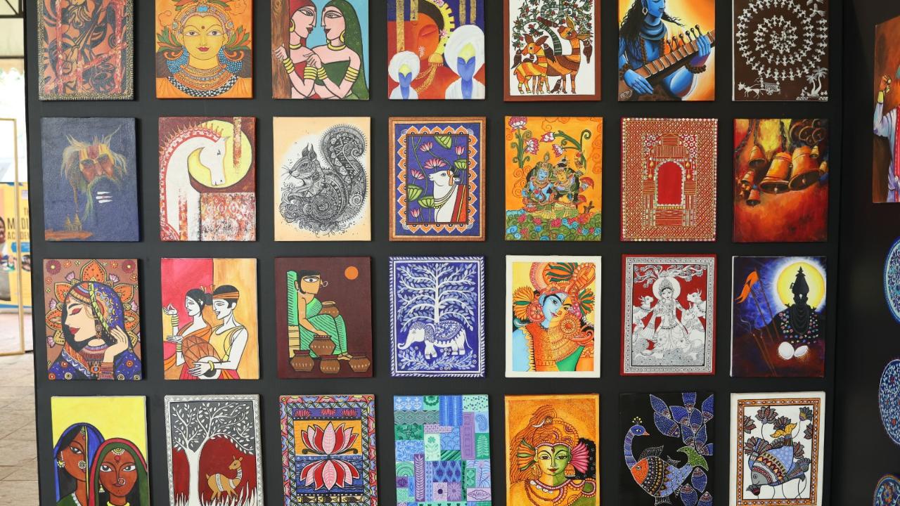  A key highlight was the exhibition by students from the Arts Academy, where paintings, photography, and digital artwork captured various facets of Indian culture. Several alumni also displayed their work. 