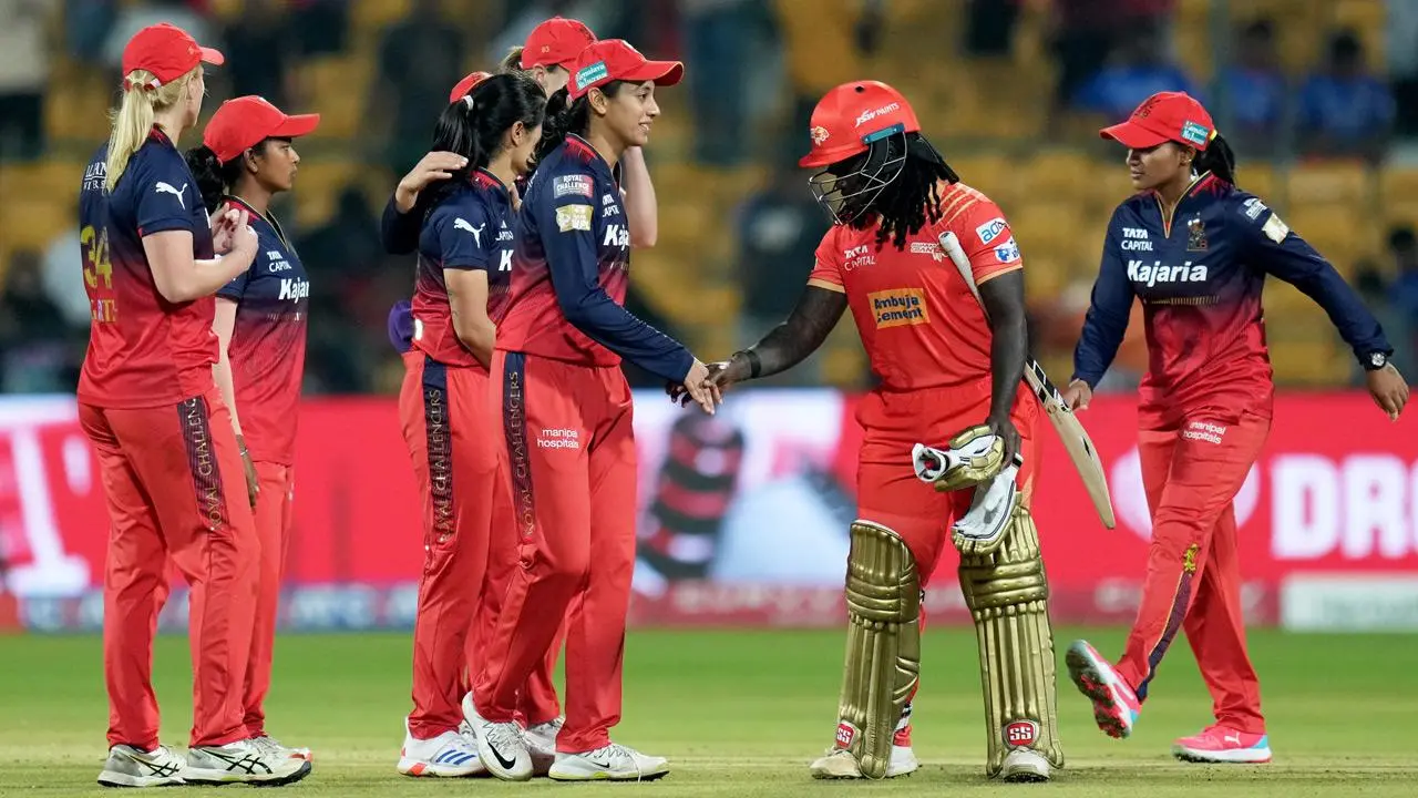 WPL 2025: Gardner's fifty, superb bowling help Gujarat Giants beat RCB by six wickets