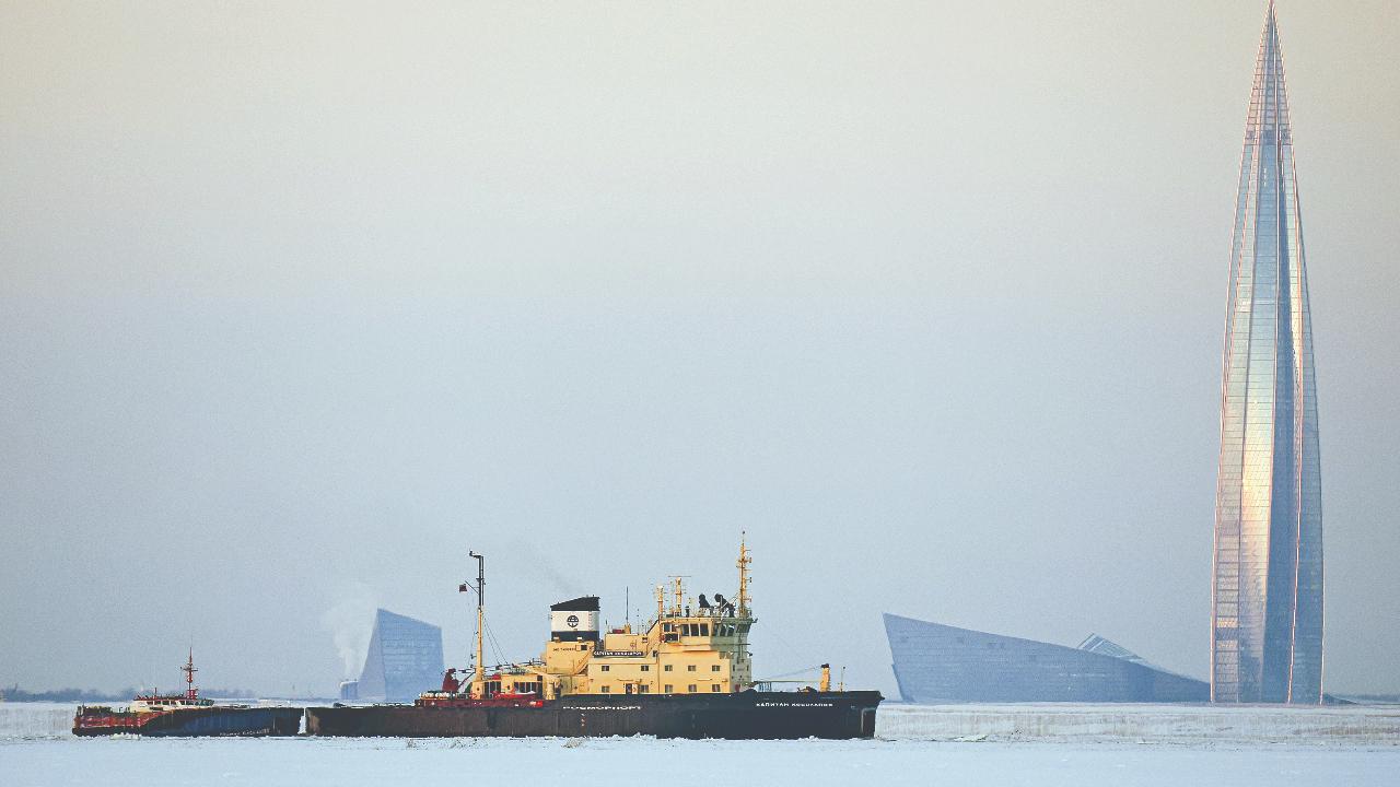 An iceberg was another surreal experience. “We had to call in an icebreaker—a ship that smashes through the ice to make way. That’s when I fully grasped the term icebreaker, which we use so casually.”