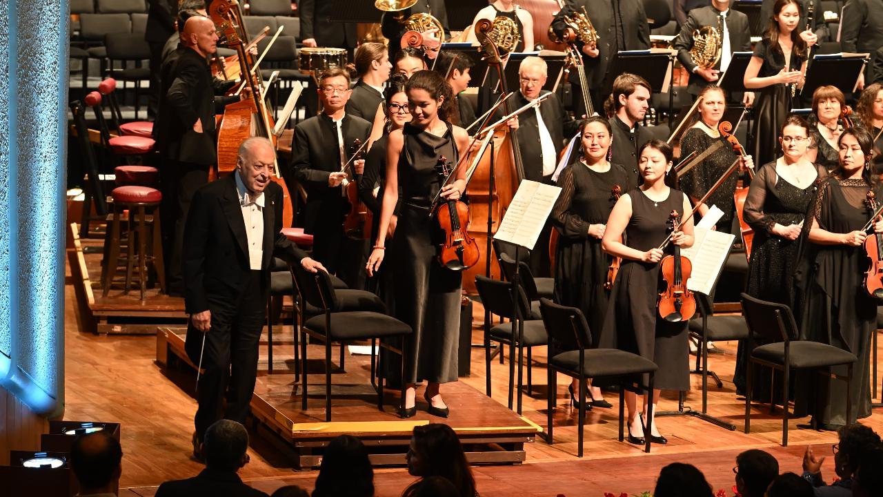 The performance was studded with the voices of four renowned opera singers – Roberta Mantegna (soprano), Olesya Petrova (mezzo-soprano), Luciano Ganci (tenor) and George Petean (baritone).