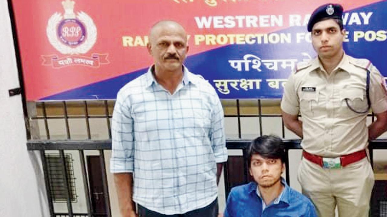 23-year-old held for assaulting ticket checker at Virar station