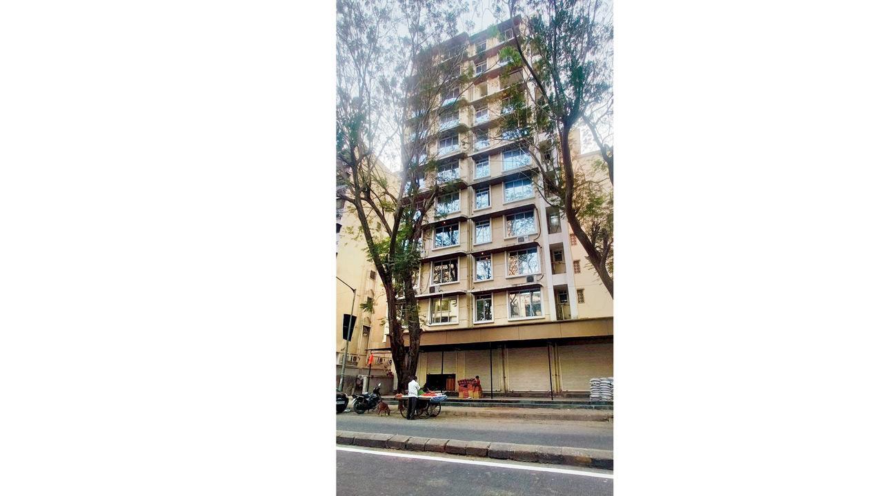 Mumbai crime branch busts fake call centre scamming American citizens